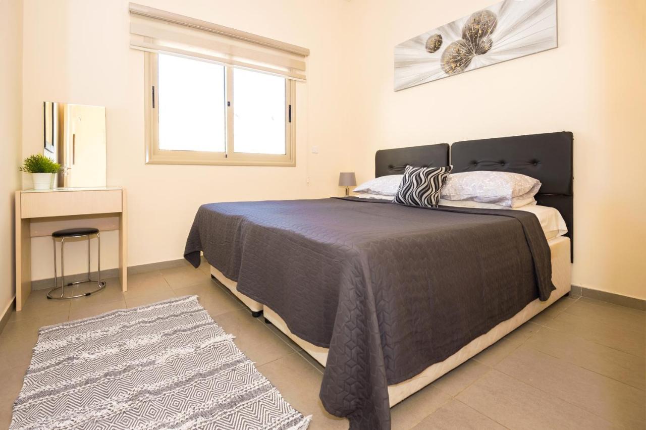 פרוטאראס Bowker Apartment מראה חיצוני תמונה